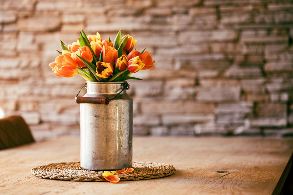 flowers, tulips, vase-6212503.jpg